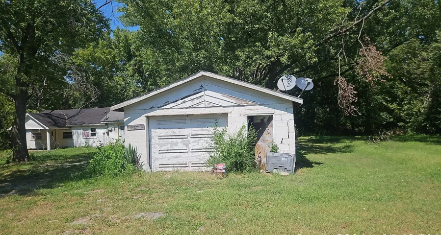 780