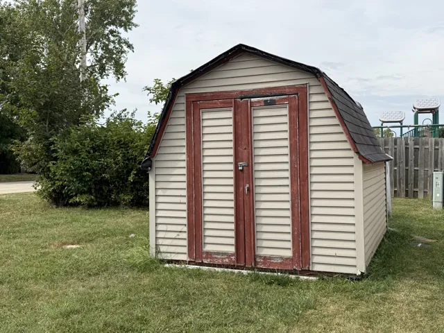 780