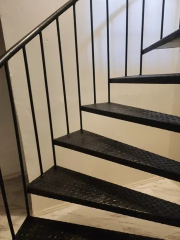 780