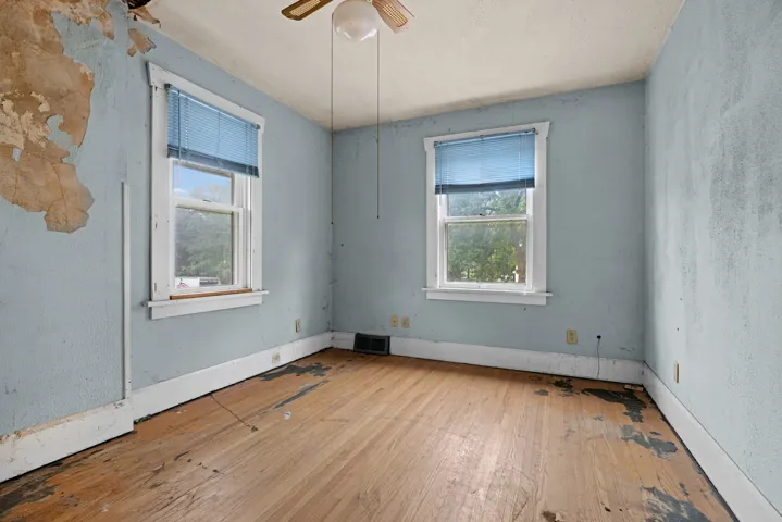 780
