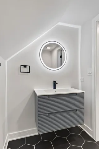 780