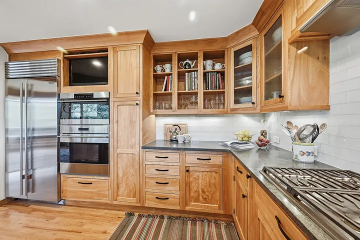 780