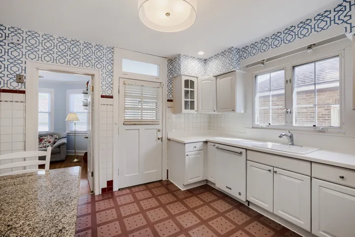 780
