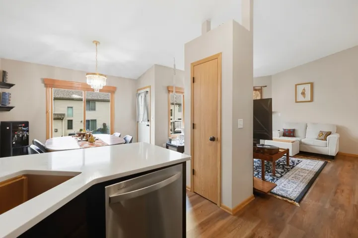 780