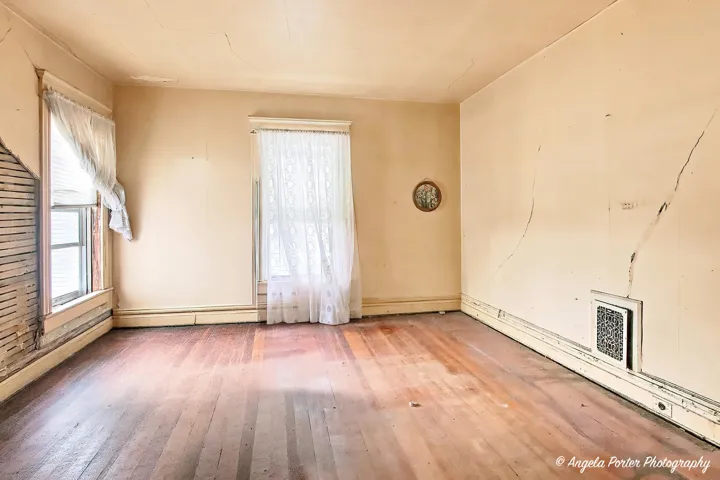 780