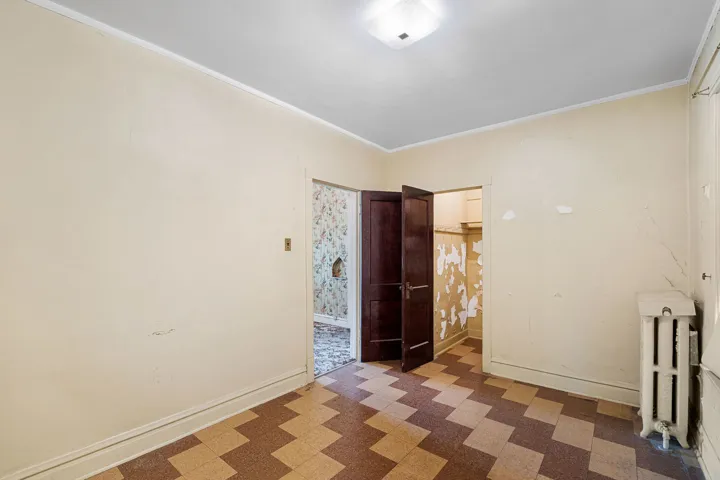 780