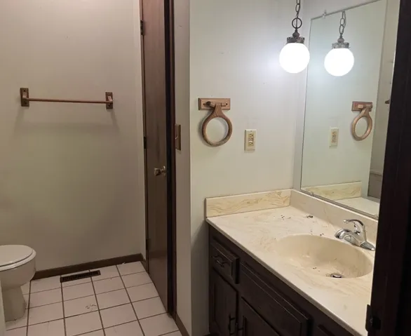 780