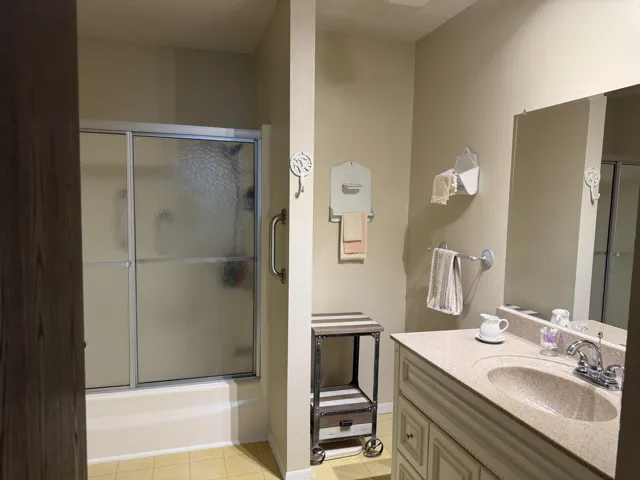 780