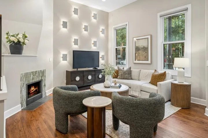 780