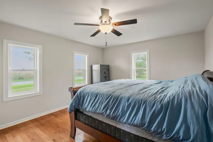 780