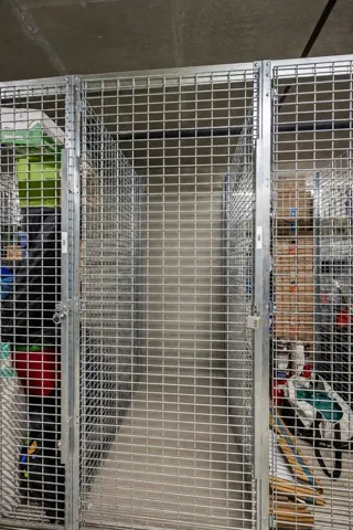 780