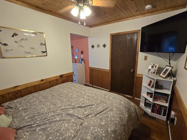 780