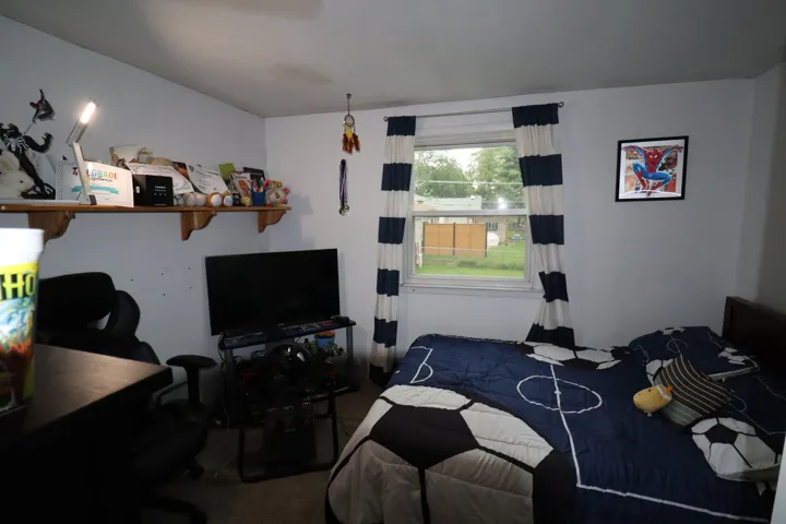 780