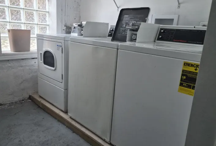 780
