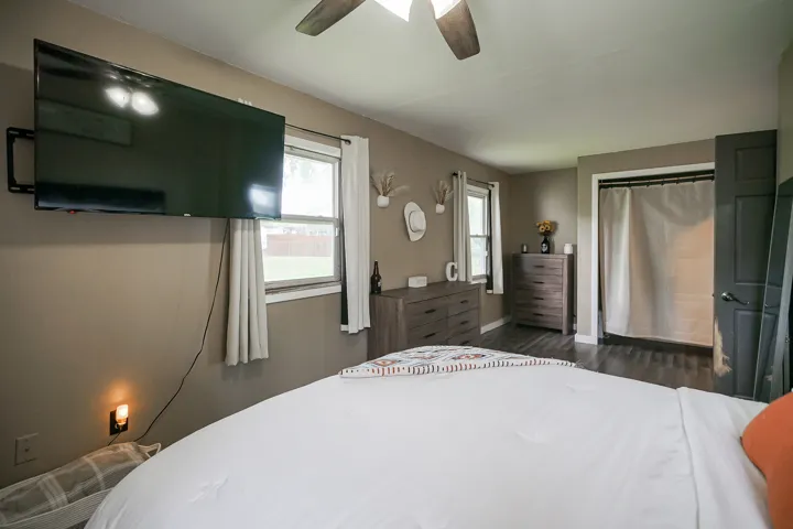 780