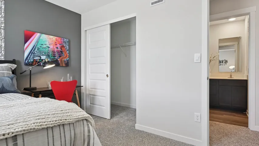 780