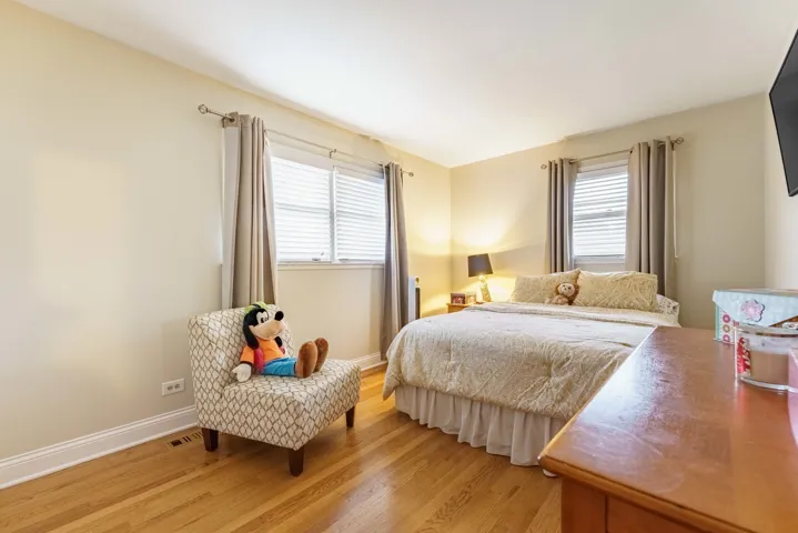 780