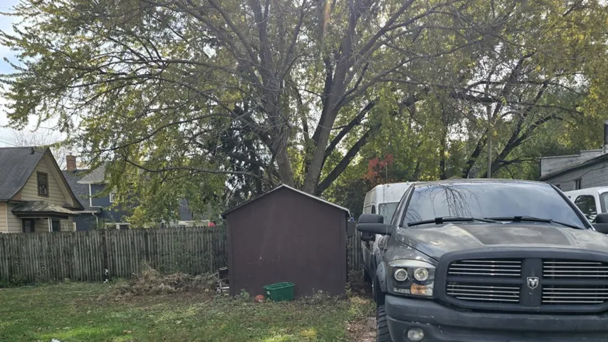 780