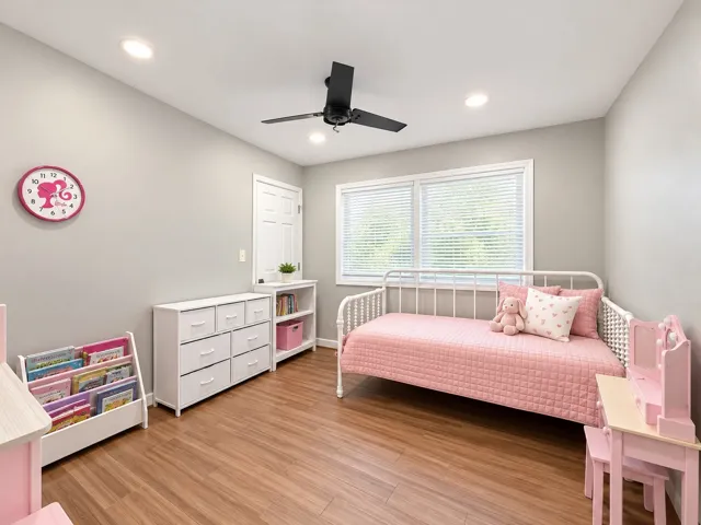 780