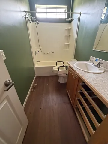 780