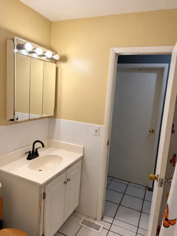780