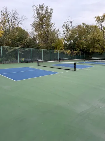 780