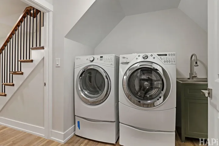 780