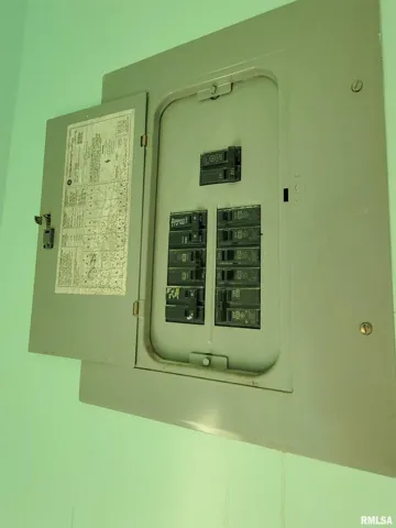780