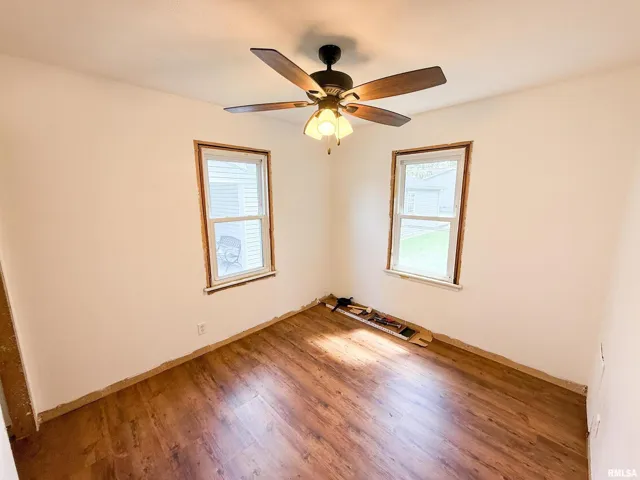 780