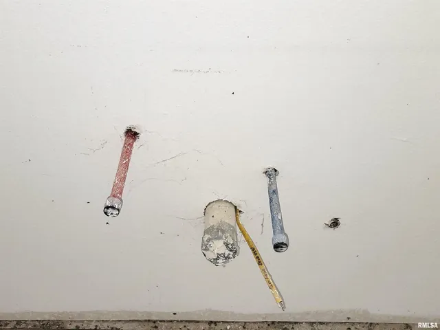 780