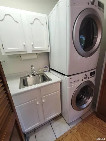 780