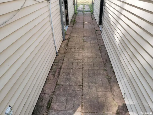 780