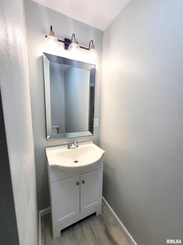 780
