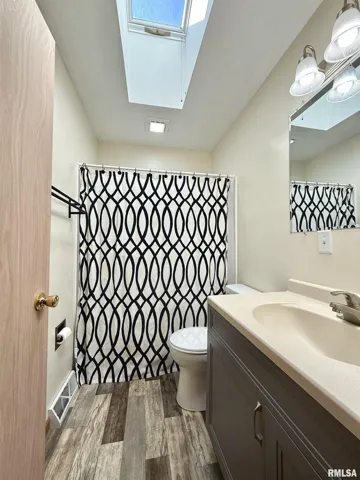 780