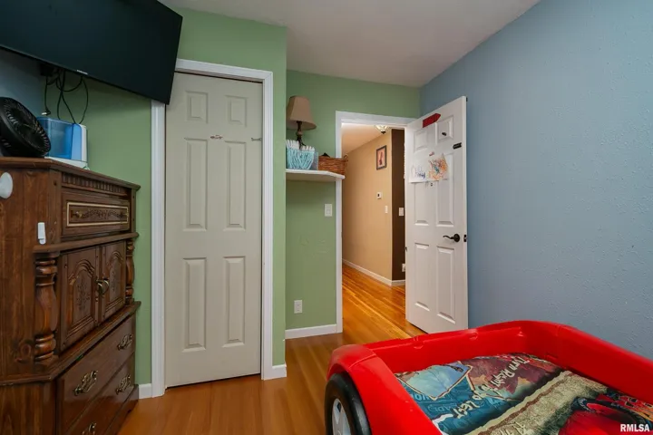 780