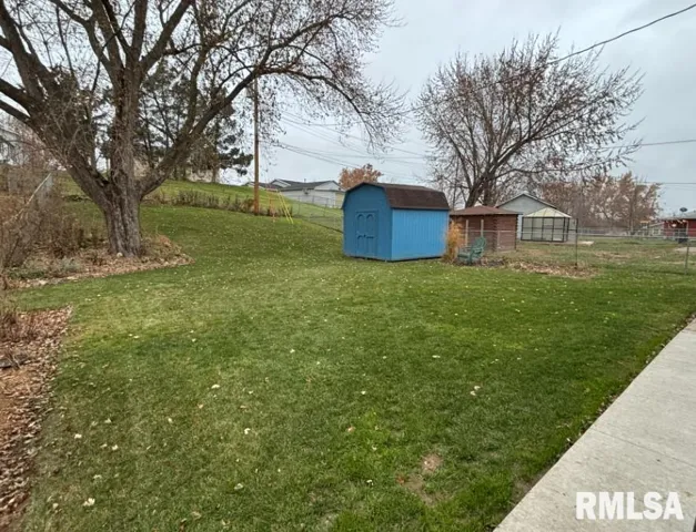 780