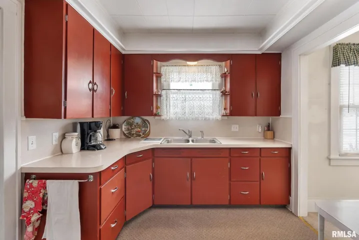 780
