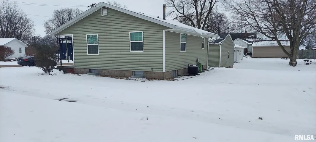780