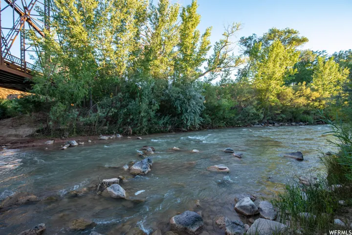 250 S Bridge Rd, Rockville, Utah 84763