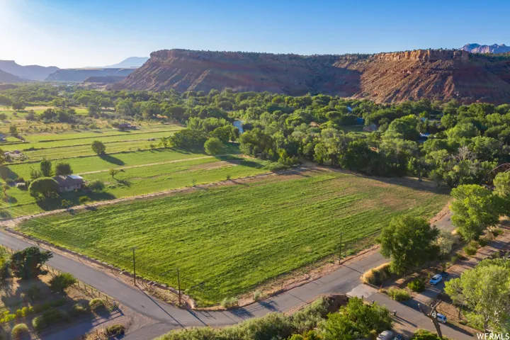 250 S Bridge Rd, Rockville, Utah 84763