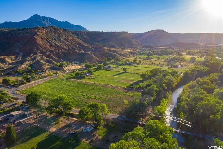 250 S Bridge Rd, Rockville, Utah 84763