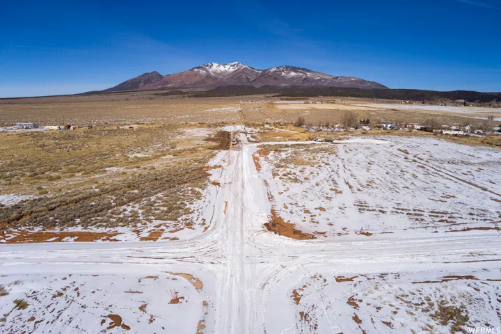 17 Dean Ct, La Sal, Utah 84530