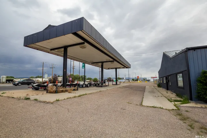 1581 S 1600 E, Naples, Utah 84078