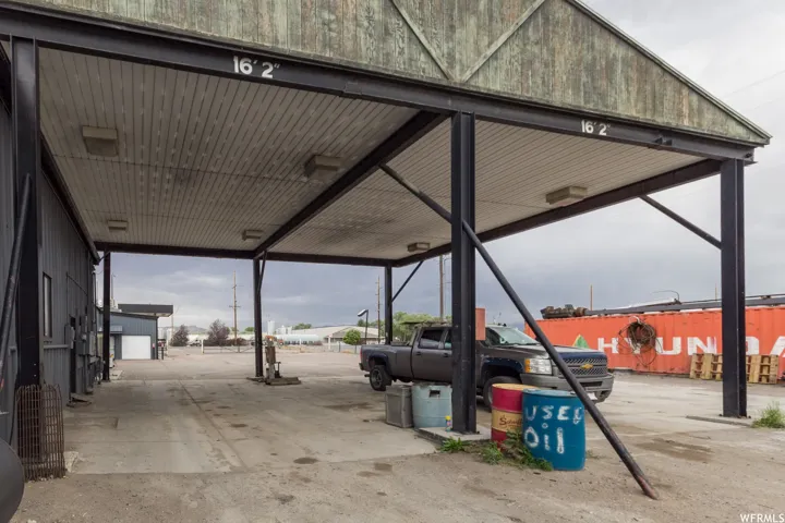 1581 S 1600 E, Naples, Utah 84078