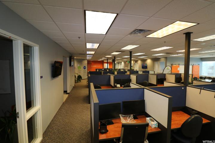 1365 W BUSINESS PARK DR
