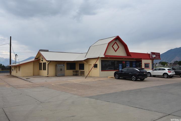 248 W CENTER