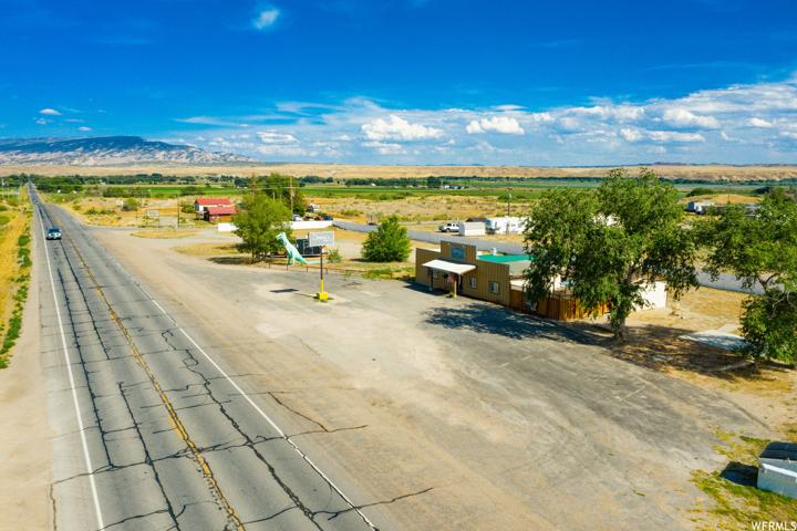 7682 E HWY 40