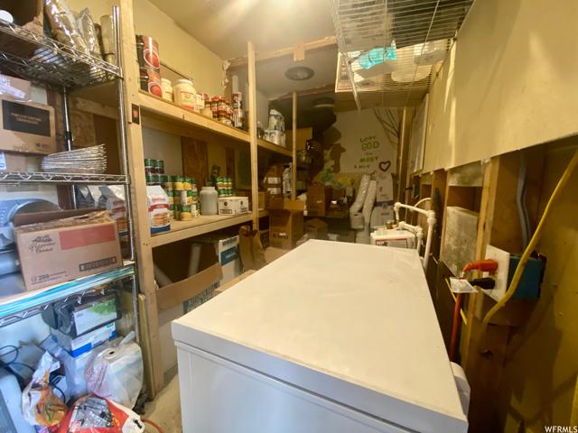 7682 E HWY 40