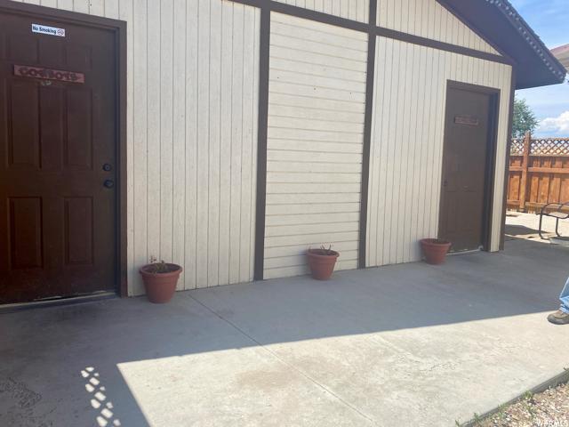 7682 E HWY 40