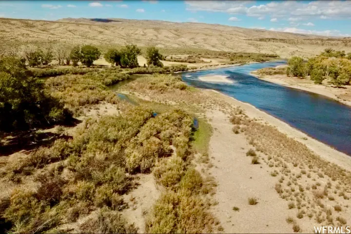 475 County Rd 324, Sinclair, Wyoming 82334
